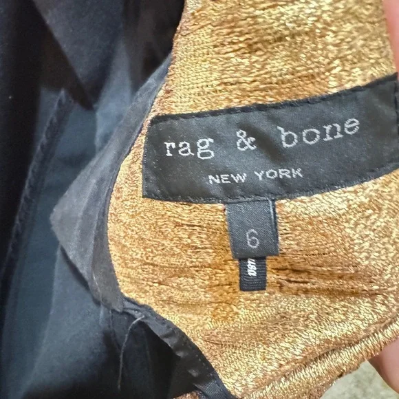 Rag and Bone Black blazer with gold lapel and single clip closure. Size 6. - Picture 4 of 5